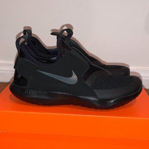 Nike Flex Runner kids size 12